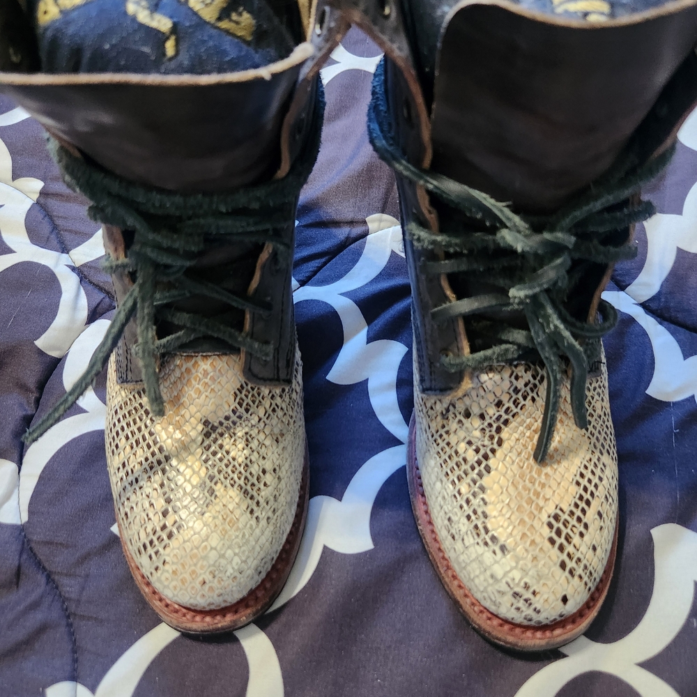 Freebird Black Muli Cavalier